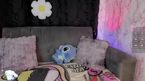 Snapshot of lauren_camila1 chatting on 30, 5, 2026 Lau online show from 30, 5, 2026