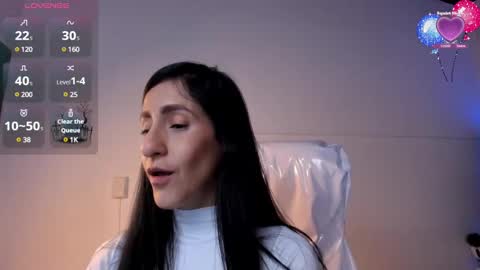 Snapshot of lauren_fit chatting on 4, 12, 2024 Lauren online show from 4, 12, 2024