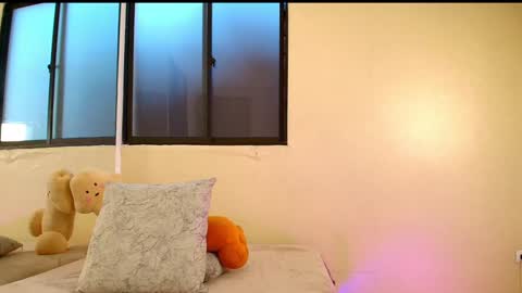 Snapshot of lauren_gil_ chatting on 14, 1, 2025 1 online show from 14, 1, 2025