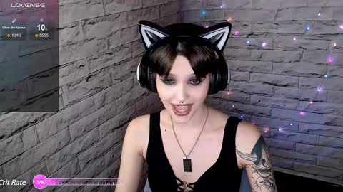 Snapshot of lauren_raquel chatting on 8, 1, 2025 Eva online show from 8, 1, 2025