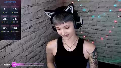 Snapshot of lauren_raquel chatting on 1, 10, 2025 Eva online show from 1, 10, 2025