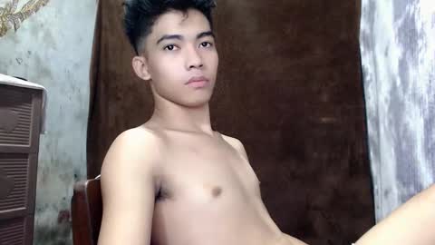 Snapshot of laurence_cuttieguyhere chatting on 24, 4, 2026 laurence_cuttieguyhere online show from 24, 4, 2026