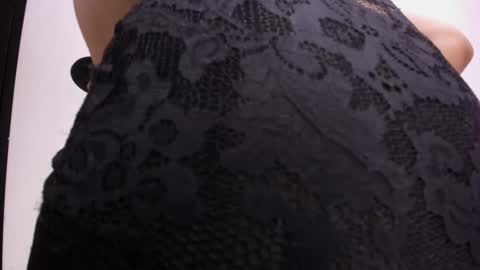 laurendpink online show from 10, 4, 2026