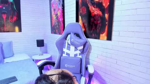 LaurenHazel  online show from 21, 10, 2025