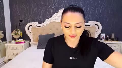 Laura online show from 9, 3, 2026