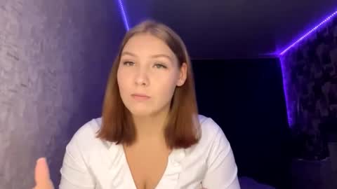 Snapshot of laurenjungling chatting on 17, 10, 2025 Hannah online show from 17, 10, 2025