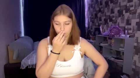 Snapshot of laurenjungling chatting on 22, 11, 2025 Hannah online show from 22, 11, 2025