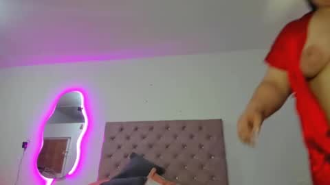 laurenlaine online show from 9, 3, 2025