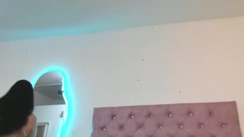 laurenlaine online show from 19, 12, 2025