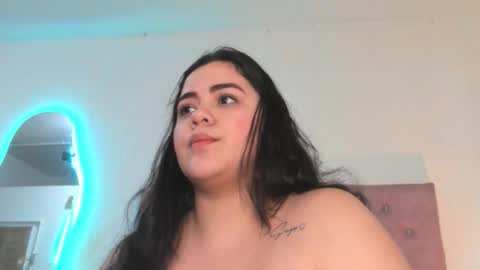 laurenlaine online show from 15, 4, 2026