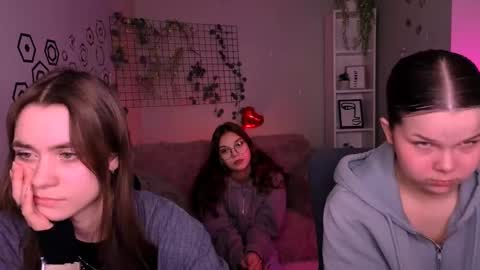 Snapshot of laurenmurrr chatting on 23, 2, 2026 Laure online show from 23, 2, 2026