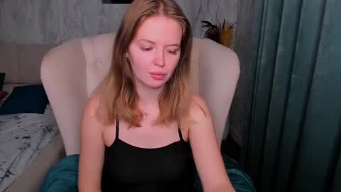 laurennhill online show from 25, 10, 2025