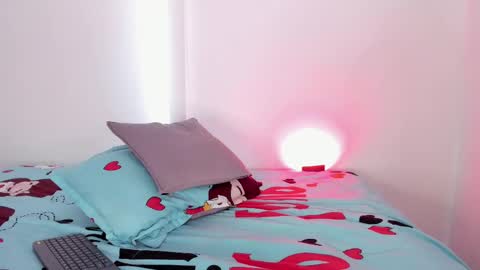 laurensmith9 online show from 19, 2, 2025