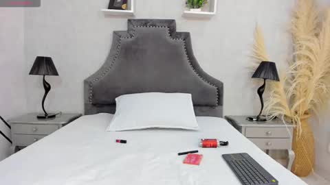 Lauren  online show from 18, 12, 2025