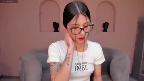 Lau  online show from 14, 12, 2025