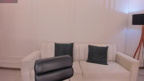 Miss lauren online show from 7, 10, 2025