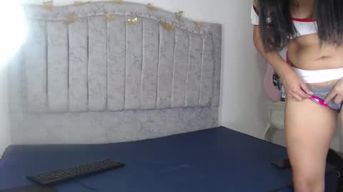 lauri_thx online show from 6, 1, 2026