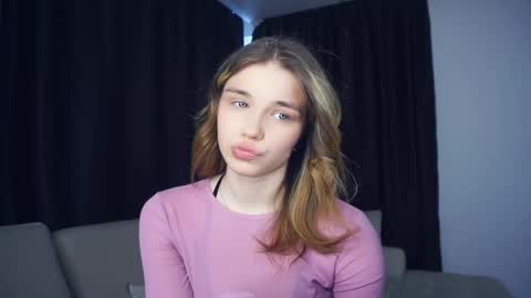 Snapshot of laurineleconey chatting on 20, 2, 2026 Bella online show from 20, 2, 2026