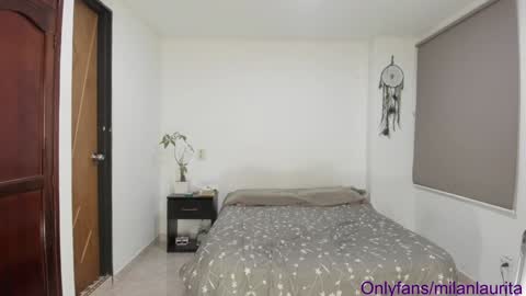 laura   online show from 30, 1, 2025