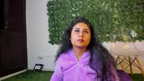 Snapshot of laurynjeffers chatting on 30, 4, 2026 LaurynJeffers online show from 30, 4, 2026