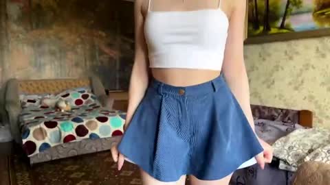 Snapshot of lavadahazeltine chatting on 9, 6, 2026 Elin online show from 9, 6, 2026