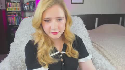 Snapshot of lavender_tender chatting on 10, 9, 2025 Lav online show from 10, 9, 2025