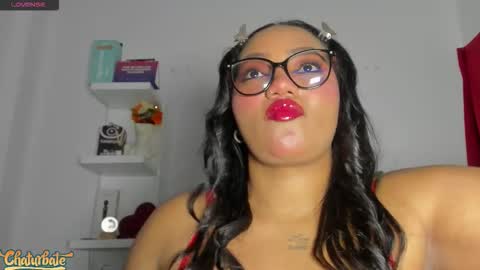 Snapshot of lawrenhills chatting on 27, 10, 2025 lawrenhills online show from 27, 10, 2025