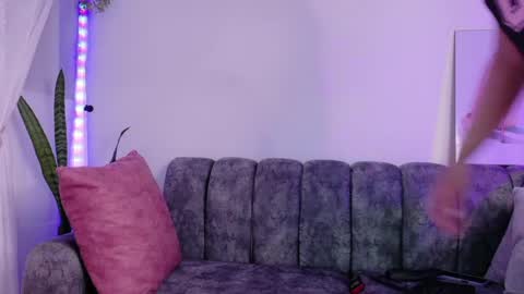 laya online show from 1, 6, 2026