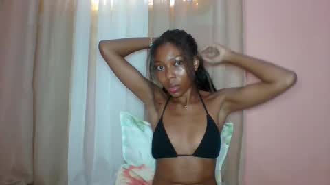 Snapshot of layannek chatting on 25, 5, 2026 layannek online show from 25, 5, 2026
