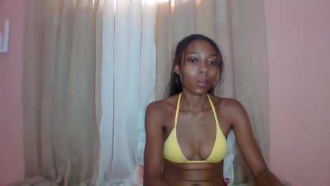 Snapshot of layannek chatting on 30, 5, 2026 layannek online show from 30, 5, 2026