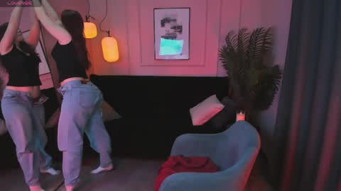 layla_glam online show from 5, 4, 2026