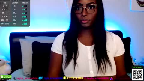 Snapshot of laylaariana chatting on 9, 10, 2025 laylaariana online show from 9, 10, 2025