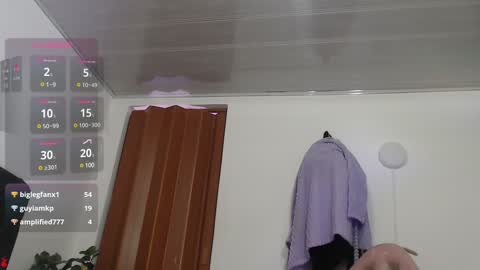 laylafoxy_tay online show from 15, 1, 2025