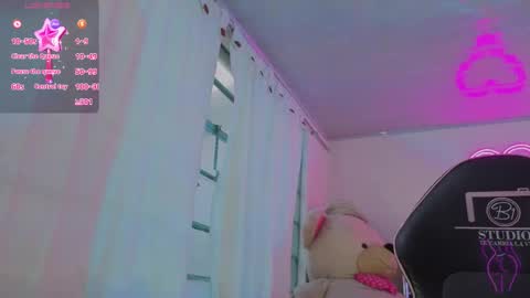 laylafoxy_tay online show from 5, 2, 2026