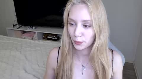 Snapshot of laylapretty001 chatting on 5, 5, 2026 LaylaPretty001 online show from 5, 5, 2026