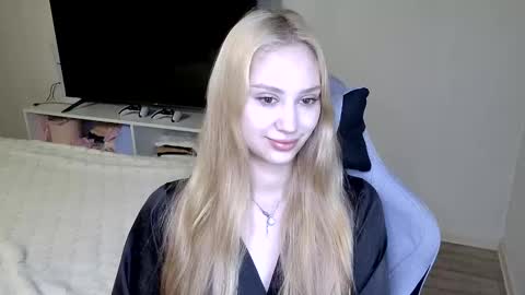 Snapshot of laylapretty001 chatting on 6, 6, 2026 LaylaPretty001 online show from 6, 6, 2026