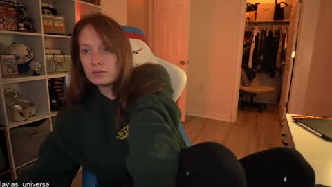 Snapshot of laylas_universe chatting on 14, 5, 2026 Layla Universe online show from 14, 5, 2026