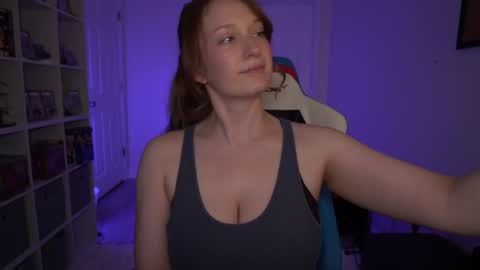 Snapshot of laylas_universe chatting on 2, 6, 2026 Layla Universe online show from 2, 6, 2026