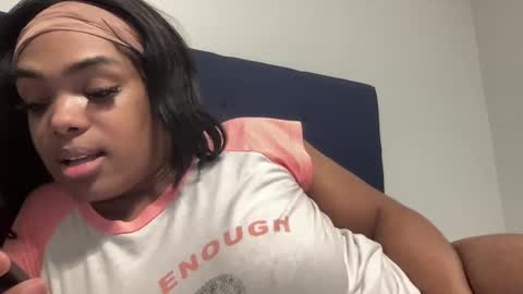 Snapshot of laylasimone97 chatting on 9, 2, 2025 Sexy SImone online show from 9, 2, 2025