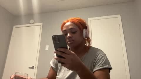 Snapshot of laylasimone97 chatting on 26, 2, 2025 Sexy SImone online show from 26, 2, 2025