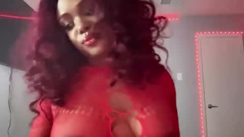 Snapshot of laylasimone97 chatting on 9, 3, 2025 Sexy SImone online show from 9, 3, 2025