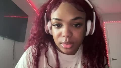 Snapshot of laylasimone97 chatting on 11, 3, 2025 Sexy SImone online show from 11, 3, 2025