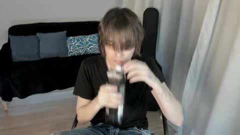 Snapshot of lazydarkknight chatting on 23, 3, 2026 Alex online show from 23, 3, 2026