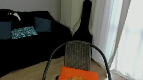 Snapshot of lazydarkknight chatting on 6, 4, 2026 Alex online show from 6, 4, 2026