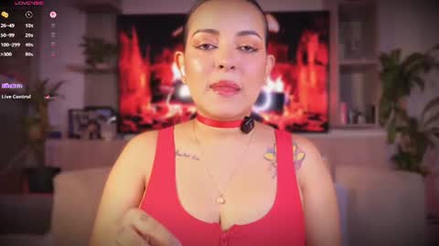 Snapshot of lea_gray_ chatting on 3, 7, 2026 L E A online show from 3, 7, 2026