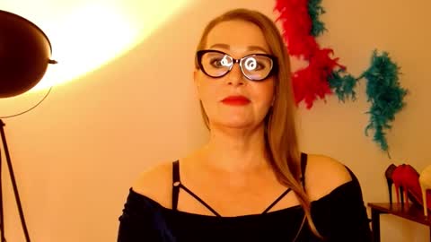 LEA online show from 25, 2, 2025