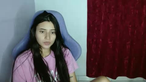 Snapshot of leah_luna chatting on 8, 3, 2025 luna online show from 8, 3, 2025