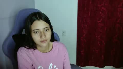 Snapshot of leah_luna chatting on 8, 3, 2025 luna online show from 8, 3, 2025