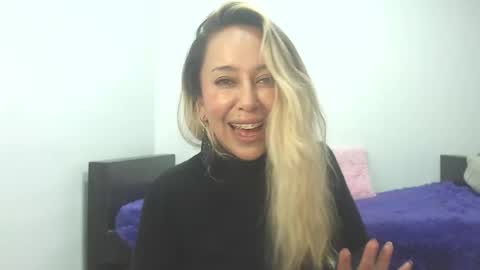 leah_susman online show from 25, 9, 2025