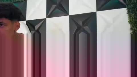 Snapshot of leam_1 chatting on 12, 11, 2025 leam_1 online show from 12, 11, 2025